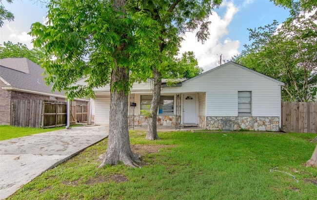 property at 3119 Earl St