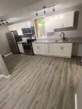 332 Quincy St NE, Unit 332 lower in Minneapolis, MN - Building Photo - Building Photo