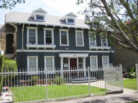 842 S Berendo St, Unit 9 in Los Angeles, CA - Building Photo