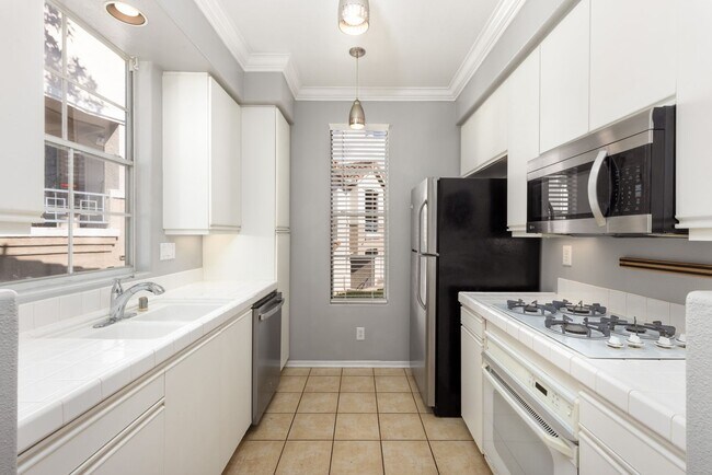 property at 3568 Caminito El Rincon