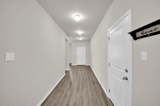 1829 Chickasaw Run in Leander, TX - Foto de edificio - Building Photo