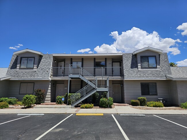 property at 2867 Bamboo Ct