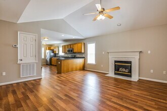 312 Occidental Dr in Holly Springs, NC - Building Photo - Building Photo