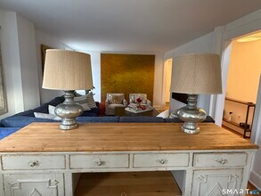 174 Post Rd W in Westport, CT - Building Photo - Building Photo