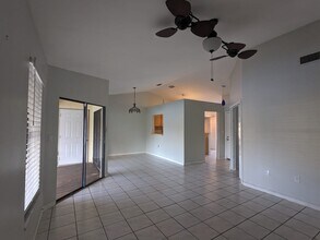 2711 San Remo Cir in Homestead, FL - Building Photo - Building Photo