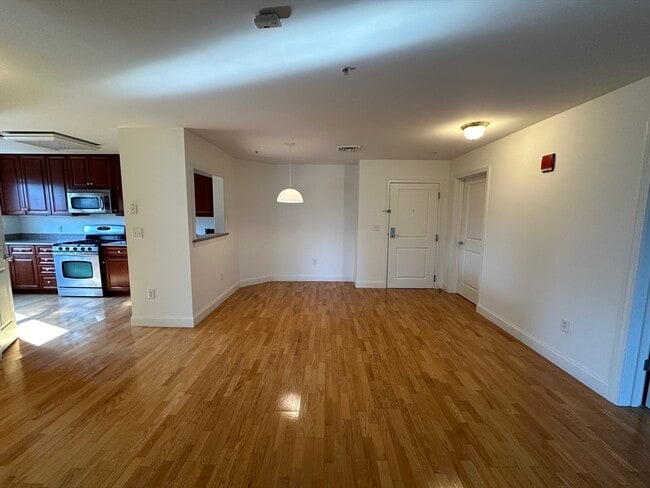 property at 318 Rindge Ave