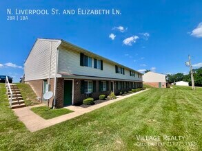 65 N Liverpool St in Manchester, PA - Building Photo - Building Photo