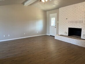 2404 Hidden Hill Dr in Killeen, TX - Building Photo - Building Photo