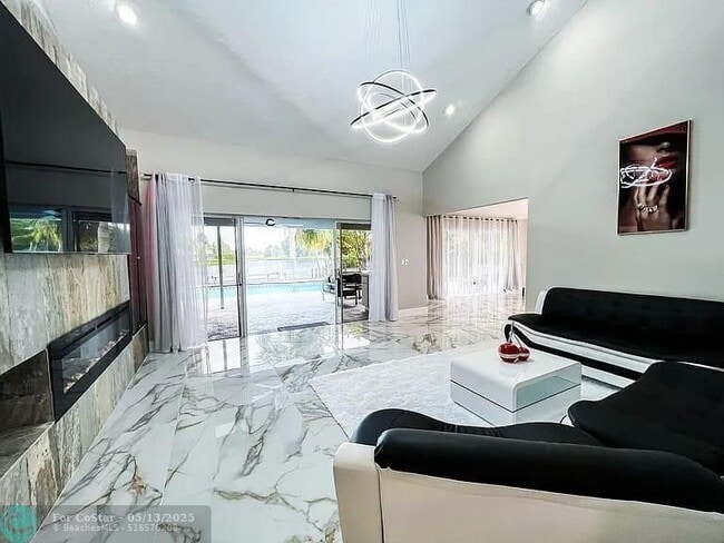 property at 2060 Amesbury Cir