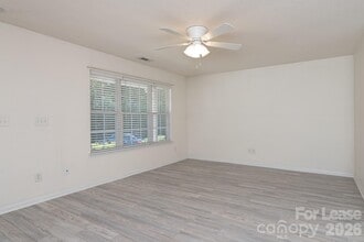 110 Navigator Ct in Mooresville, NC - Building Photo - Building Photo