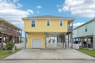 22123 Cantina Dr in Galveston, TX - Building Photo - Building Photo
