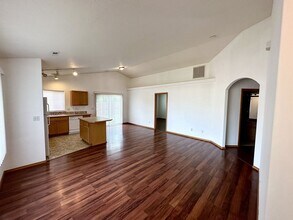 7911 Deschutes Dr in Pasco, WA - Building Photo - Building Photo
