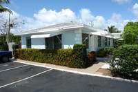 Garden Court in Lake Worth, FL - Building Photo - Building Photo