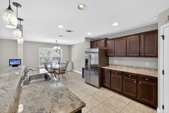 118 Trailwood Ln in Crestview, FL - Foto de edificio - Building Photo