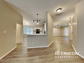 112 Clover Leaf Ln in Red Oak, TX - Building Photo - Building Photo