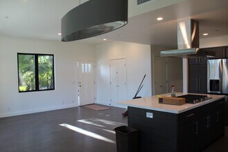 1220 Rancho Dr in Ojai, CA - Building Photo - Building Photo