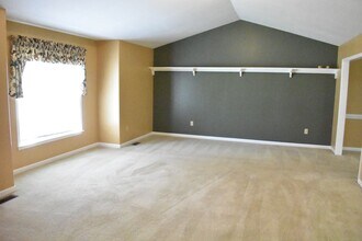 2011 Sierra Dr in Fredericksburg, VA - Building Photo - Building Photo