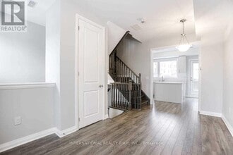 11 Locust Ldg Gdns in Toronto, ON - Building Photo - Building Photo