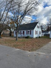 40 Sundance St in Warwick, RI - Building Photo - Building Photo
