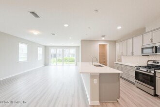 1827 Amberly Dr in Middleburg, FL - Building Photo - Building Photo