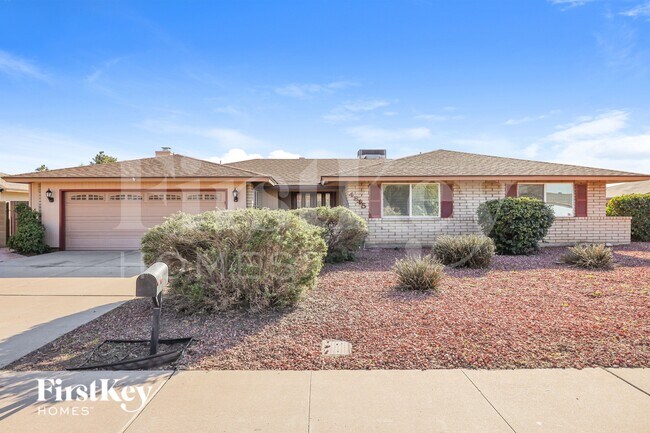 property at 4845 W Las Palmaritas Dr