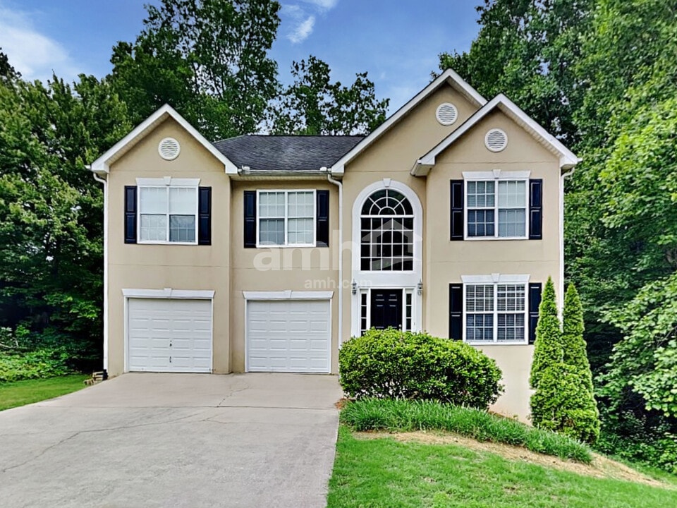 5705 Wandering Vine Trl SE in Mableton, GA - Building Photo