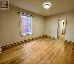 162-162 Ivy Crescent in Ottawa, ON - Building Photo - Building Photo