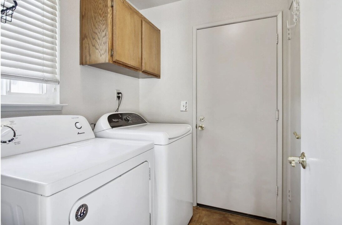 4008 Rockford Dr in Antioch, CA - Building Photo