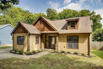 448 N Summit Ave in Charlotte, NC - Building Photo - Building Photo