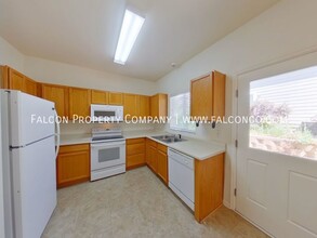 2274 Saint Paul Dr in Colorado Springs, CO - Building Photo - Building Photo