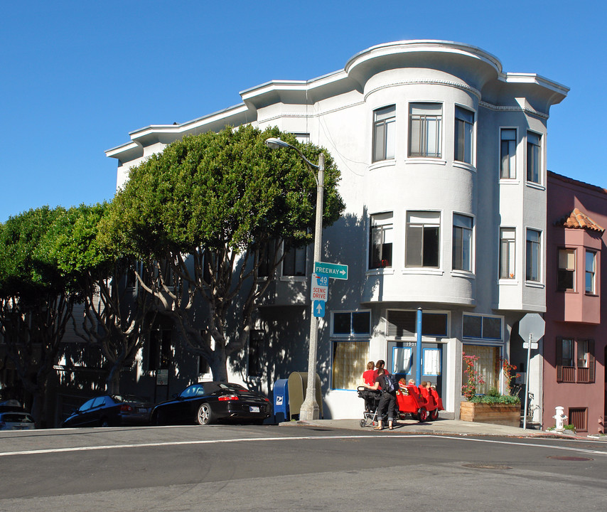 1901 Stockton St in San Francisco, CA - Building Photo