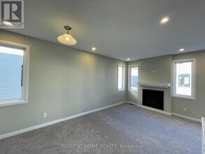 304 Basalt Ln in Ottawa, ON - Building Photo - Building Photo