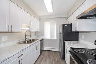 The Meridian at Lakewood in Lakewood, CO - Building Photo