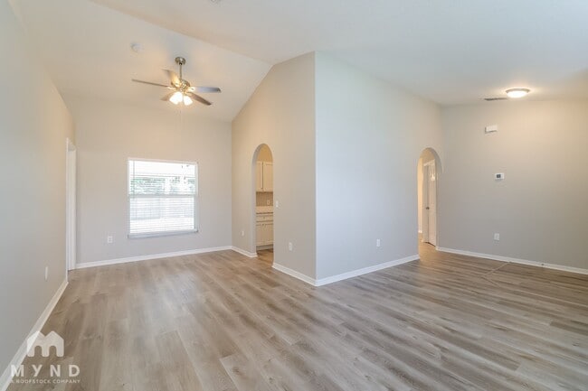 2617 Hawthorne Ln in Kissimmee, FL - Building Photo - Building Photo