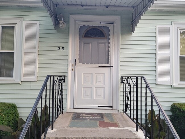 23 Hull St in Belmont, MA - Building Photo - Building Photo