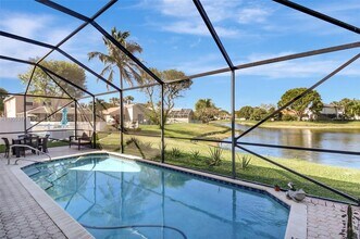 7647 Rockport Cir in Greenacres, FL - Building Photo - Building Photo