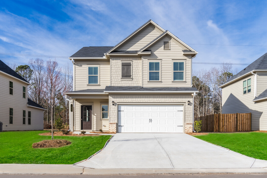 Legacy Pointe Rental Homes in Dallas, GA - Building Photo