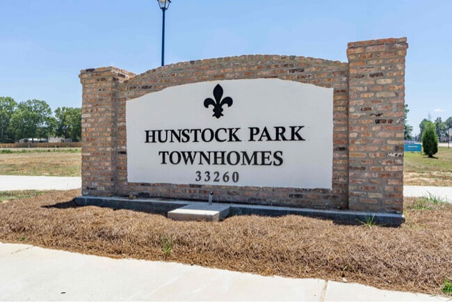 33260 LA-16 in Denham Springs, LA - Foto de edificio - Building Photo