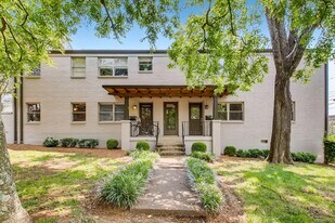 512 Chesterfield Ave, Unit 5C in Nashville, TN - Building Photo
