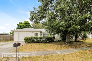 7231 Box Elder Dr in Port Richey, FL - Building Photo