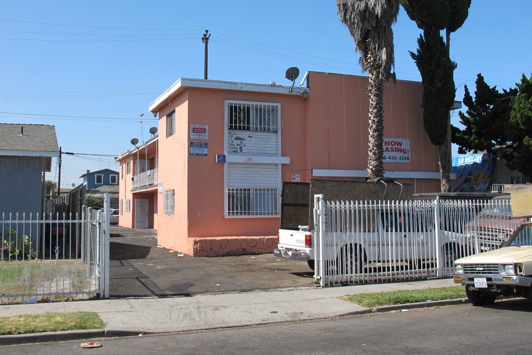 528 W 78th St in Los Angeles, CA - Building Photo