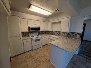 1117 NW 6th Pl in Moore, OK - Building Photo - Building Photo
