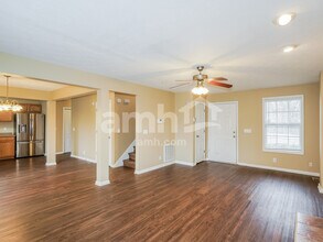 2740 N Whitfield Rd in Clarksville, TN - Building Photo - Building Photo