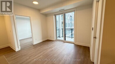 3250 Carding Mill Trail in Oakville, ON - Building Photo - Building Photo