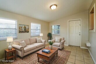 2914 Lafayette St, Unit 7-710 in Ft. Myers, FL - Building Photo - Building Photo