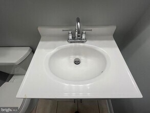 4418A Aberdeen Dr in Mount Laurel, NJ - Building Photo - Building Photo