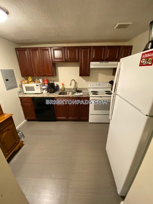 property at 365 Faneuil St