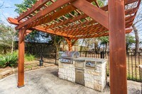 The Grove at White Oak Apartments photo'