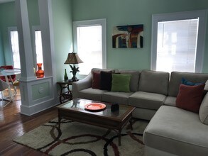 1113 Grinnell St, Unit One in Key West, FL - Foto de edificio - Building Photo