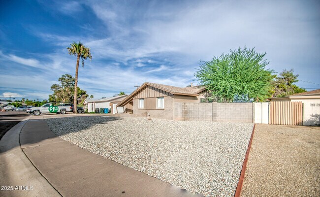 7217 N 36th Ln in Phoenix, AZ - Building Photo - Building Photo